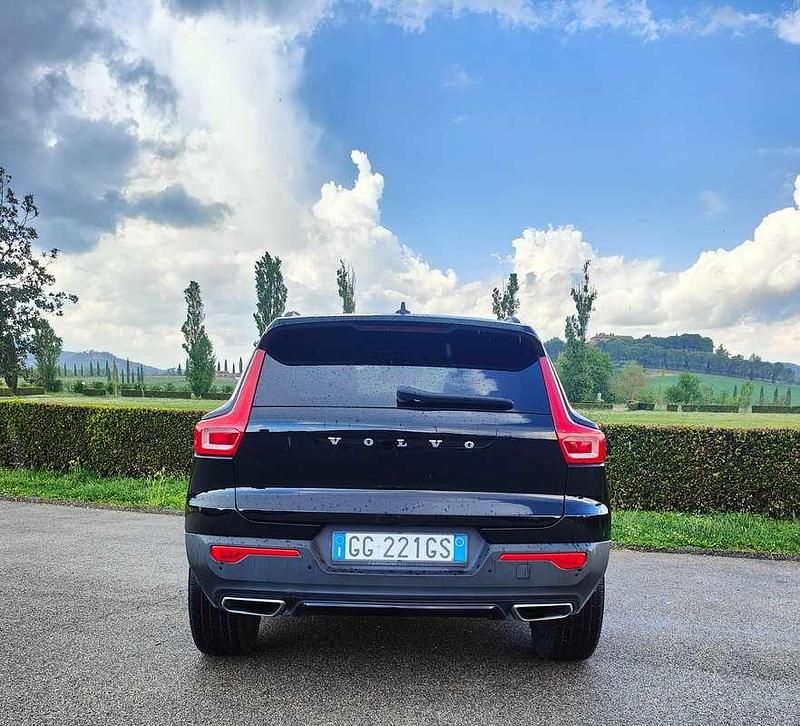 Usata Volvo XC40 R-Design 190 CV (139 kW) 2018 Nero SUV