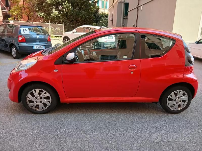Usata Citroën C1 Style 68 CV (50 kW) 2010 Rosso Utilitaria