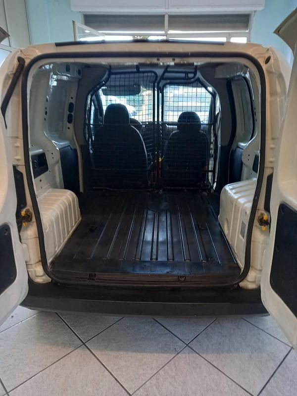 Usata Fiat Fiorino 95 CV (69 kW) 2011 Bianco Monovolume
