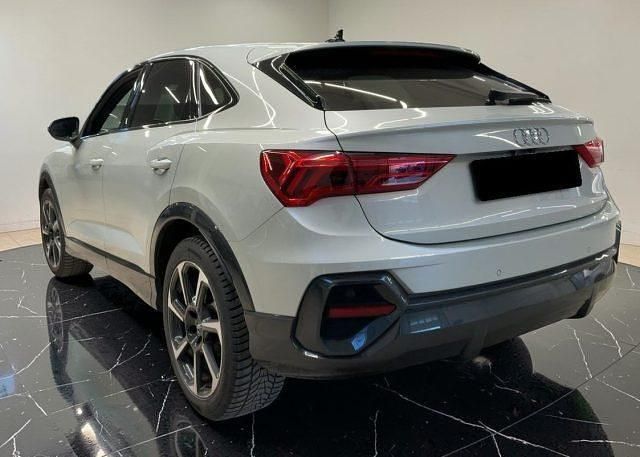 Usata Audi Q3 Sportback S-Line 150 CV (110 kW) 2020 Argento SUV