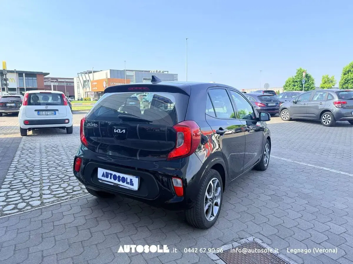 Usata Kia Picanto Style 67 CV (49 kW) 2024 Nero Utilitaria