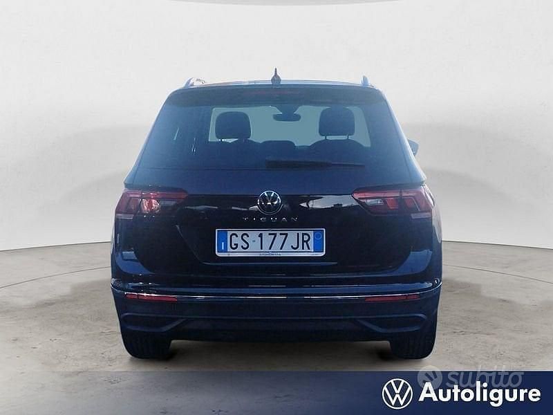 Usata VW Tiguan Life 150 CV (110 kW) 2023 Nero SUV