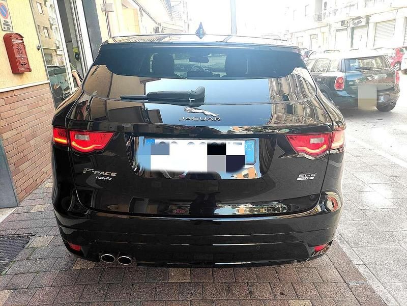 Usata Jaguar F-Pace Prestige 179 CV (131 kW) 2017 Nero SUV