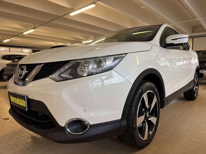 Bianco Usata 2015 Nissan Qashqai 360º SUV | 10.490 € (Buon prezzo) - Immagine 1/4