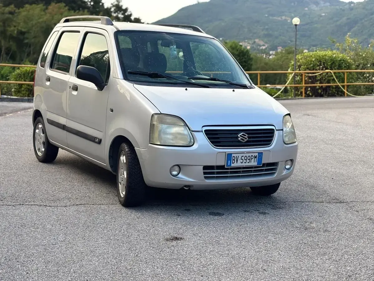 Usata Suzuki Wagon R+ 76 CV (55 kW) 2005 Monovolume