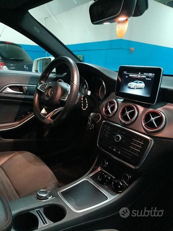 Usata Mercedes CLA200 2015 Bianco Coupé