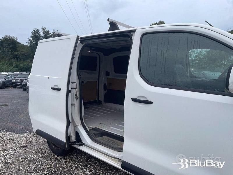 Second-hand Toyota Proace 116 CP (85 kW) 2017 Gri Monovolum