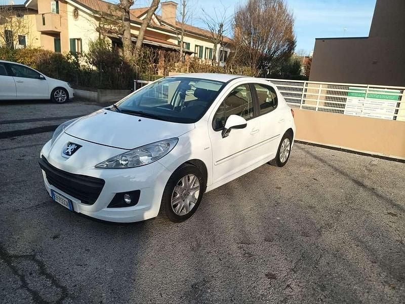 Usata Peugeot 208 75 CV (55 kW) 2012 Bianco Utilitaria