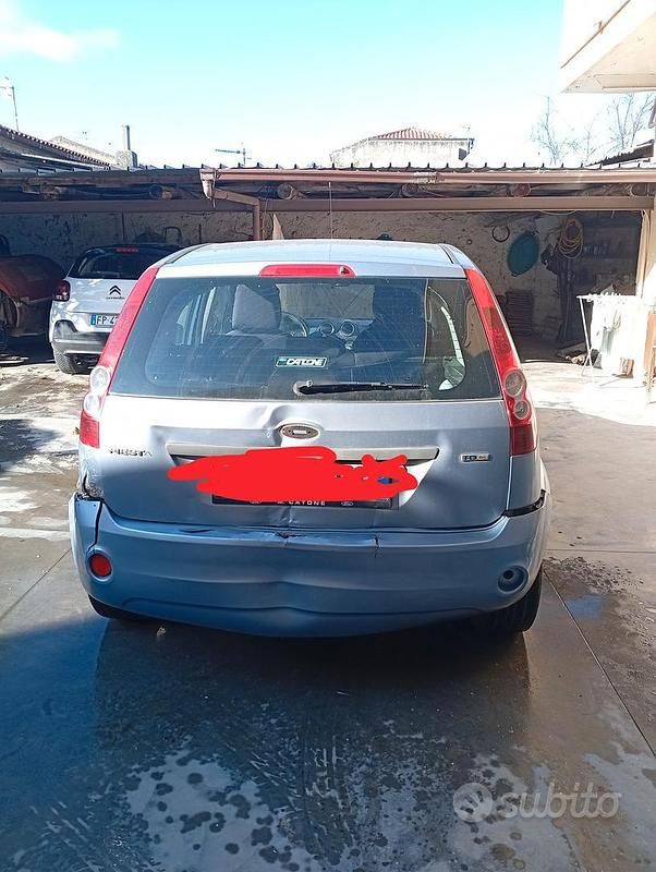 Usata Ford Fiesta 2006 Utilitaria
