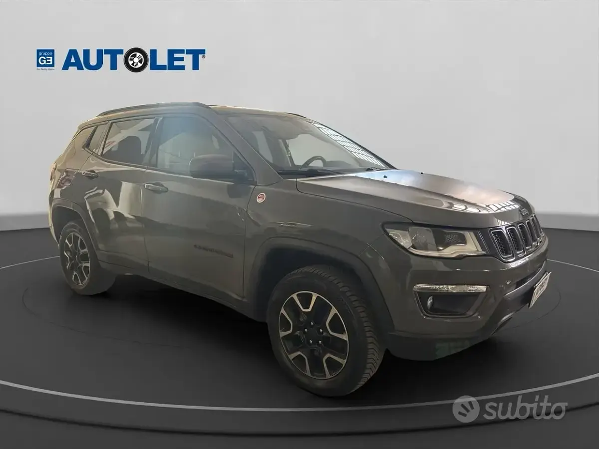 Usata Jeep Compass 170 CV (125 kW) 2019 Grigio SUV