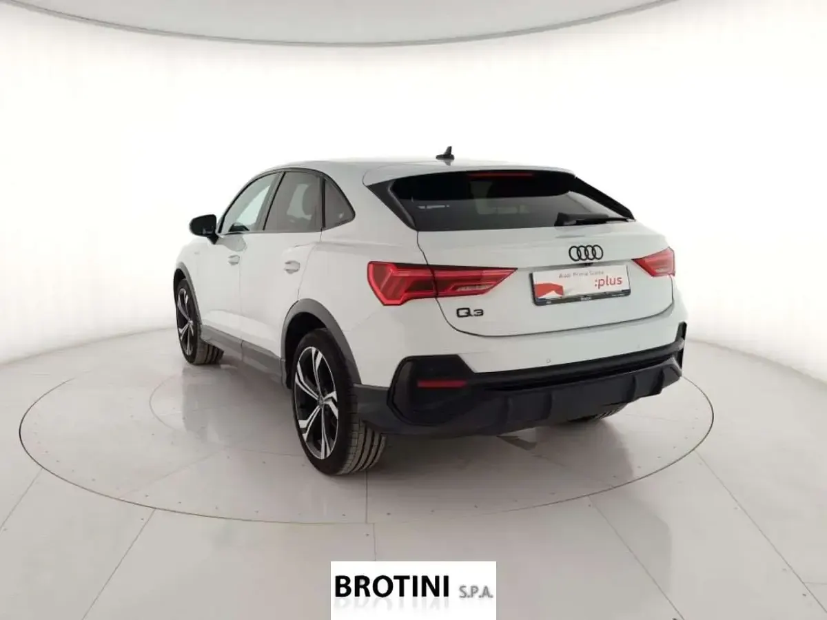 Usata Audi Q3 Design 150 CV (110 kW) 2023 Bianco SUV