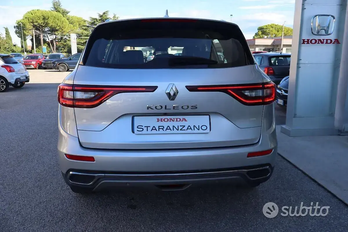 Usata Renault Koleos Business 150 CV (110 kW) 2021 Argento SUV