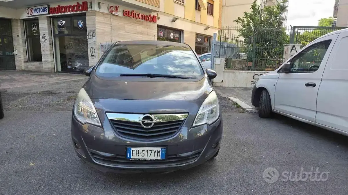 Usata Opel Meriva 95 CV (69 kW) 2011 Grigio Monovolume