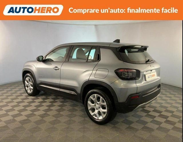 Usata Jeep Avenger Altitude 100 CV (73 kW) 2025 Argento SUV