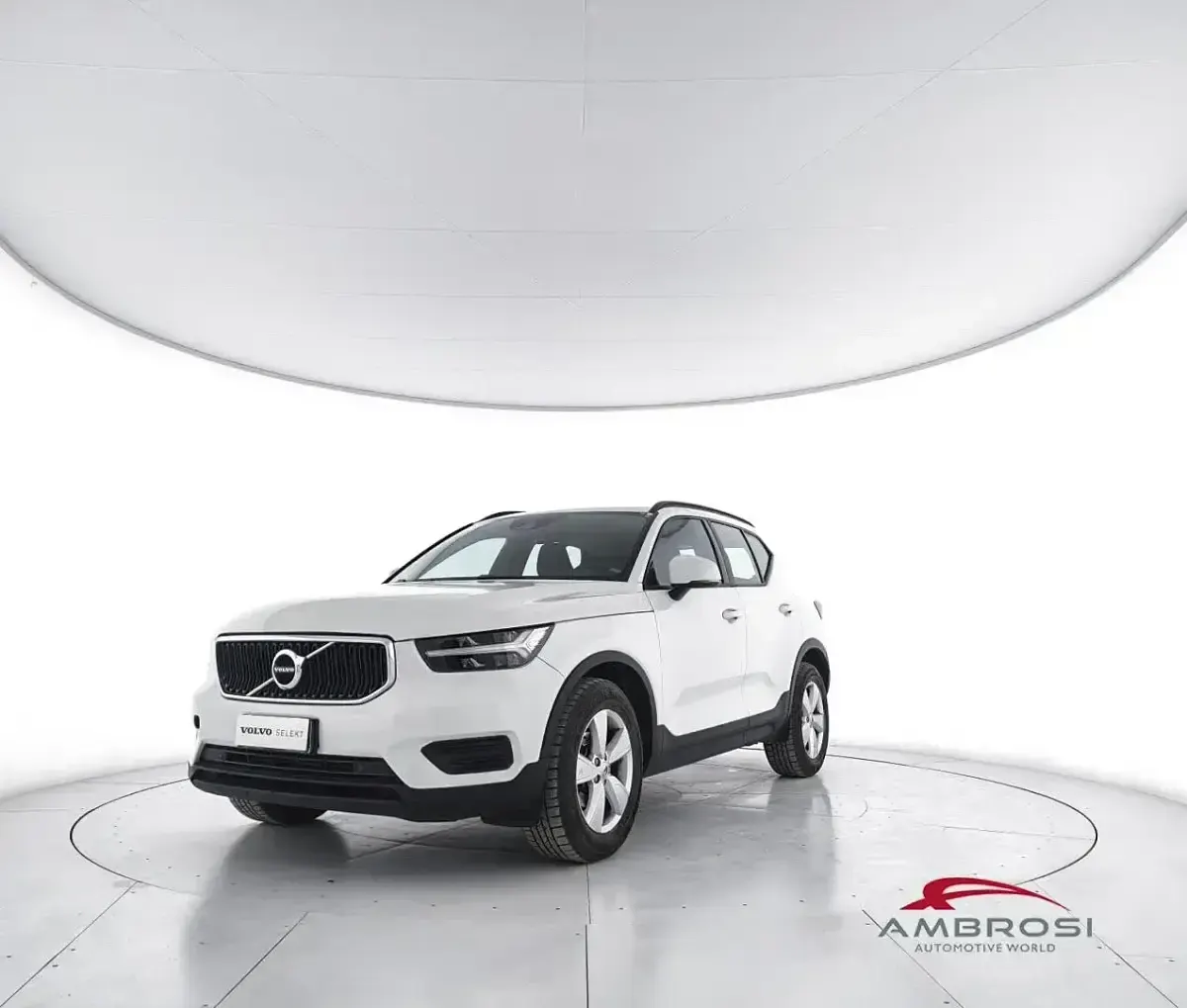 Usata Volvo XC40 Momentum 129 CV (94 kW) 2022 SUV