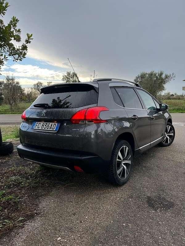 Usata Peugeot 2008 Allure 92 CV (67 kW) 2015 SUV