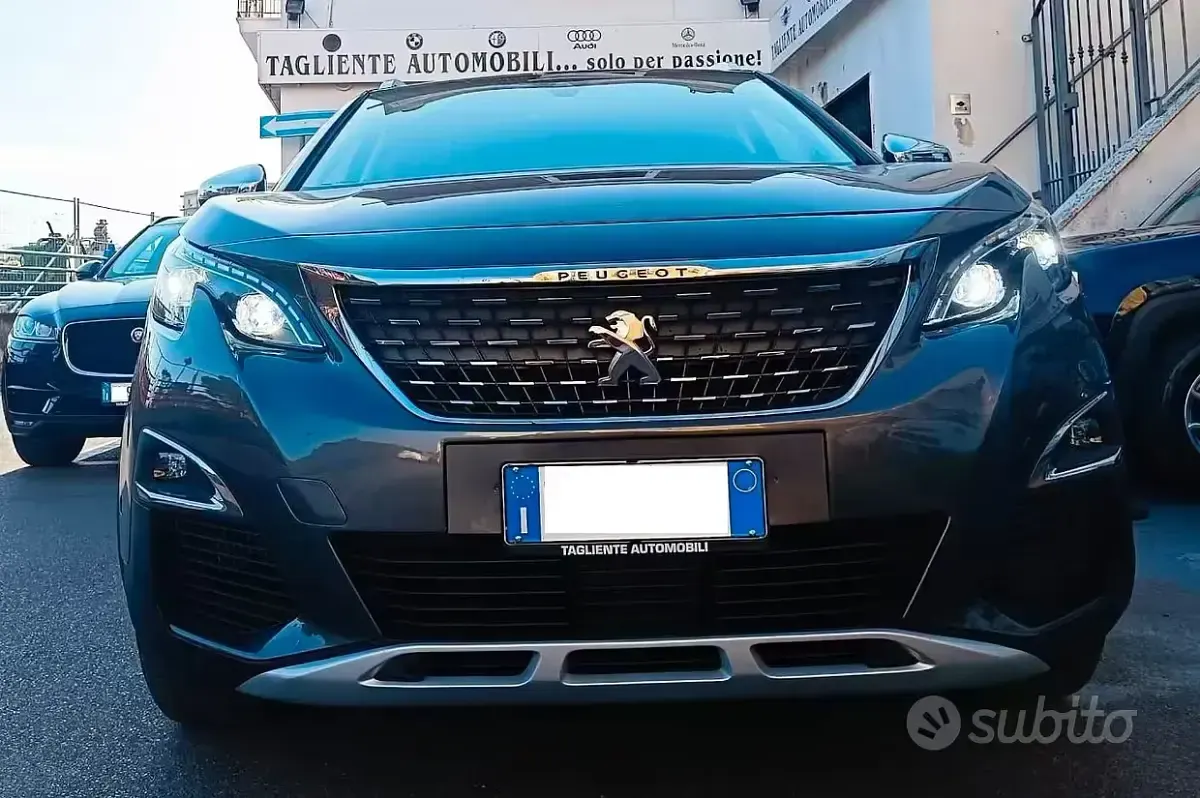 Usata Peugeot 5008 Allure 131 CV (96 kW) 2019 Grigio SUV