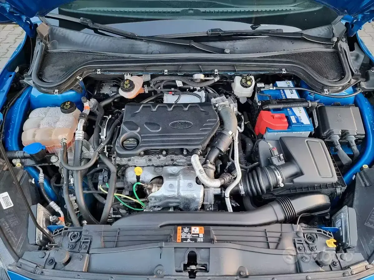 Usata Ford Focus ST-Line 120 CV (88 kW) 2021 Bluazzurro Berlina