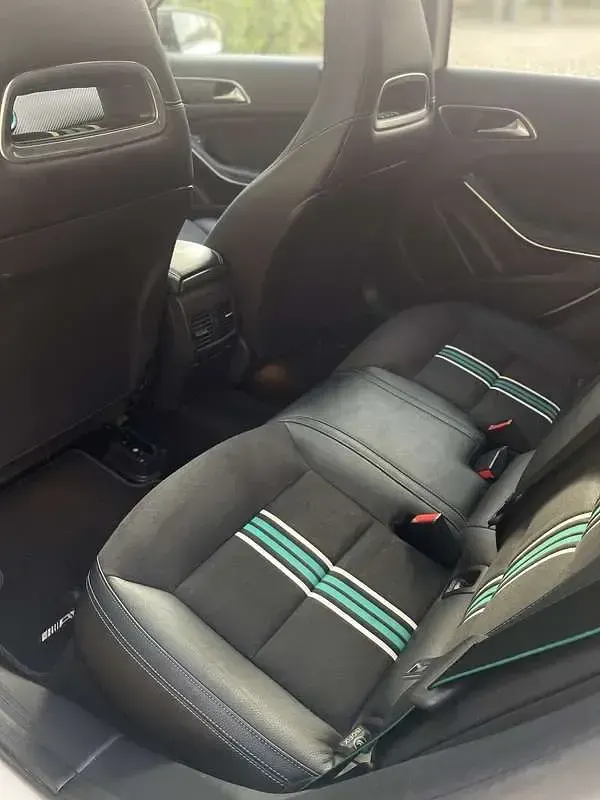 Usata Mercedes A200 Premium 136 CV (100 kW) 2016 Bianco Utilitaria