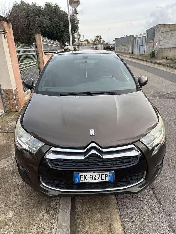 Usata Citroën DS4 Chic 111 CV (81 kW) 2011 Utilitaria