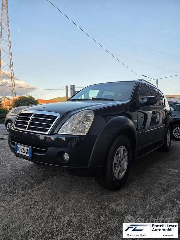 Nero Usata 2006 Ssangyong (KGM) Rexton II SUV | 3000 € - Immagine 1/4
