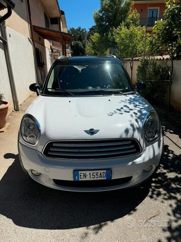 Bianco Usata 2012 Mini Cooper Due volumi | 9500 € (Cara) - Immagine 1/4