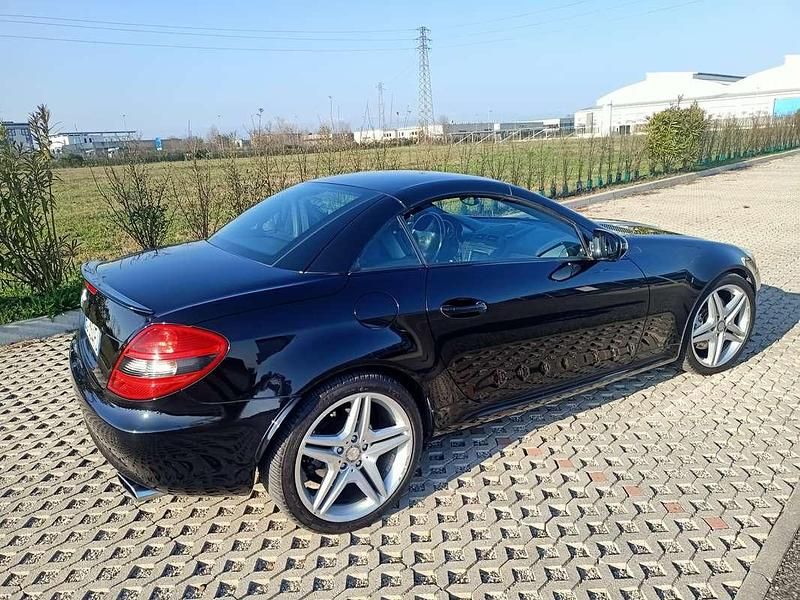 Usata Mercedes SLK200 184 CV (135 kW) 2010 Nero Cabrio