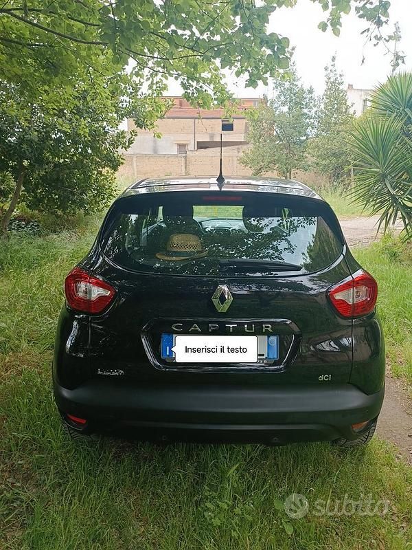 Usata Renault Captur 90 CV (66 kW) 2013 Nero SUV