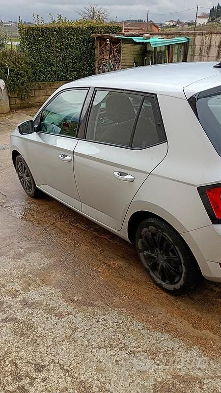 Usata Skoda Fabia 60 CV (44 kW) 2020 Utilitaria