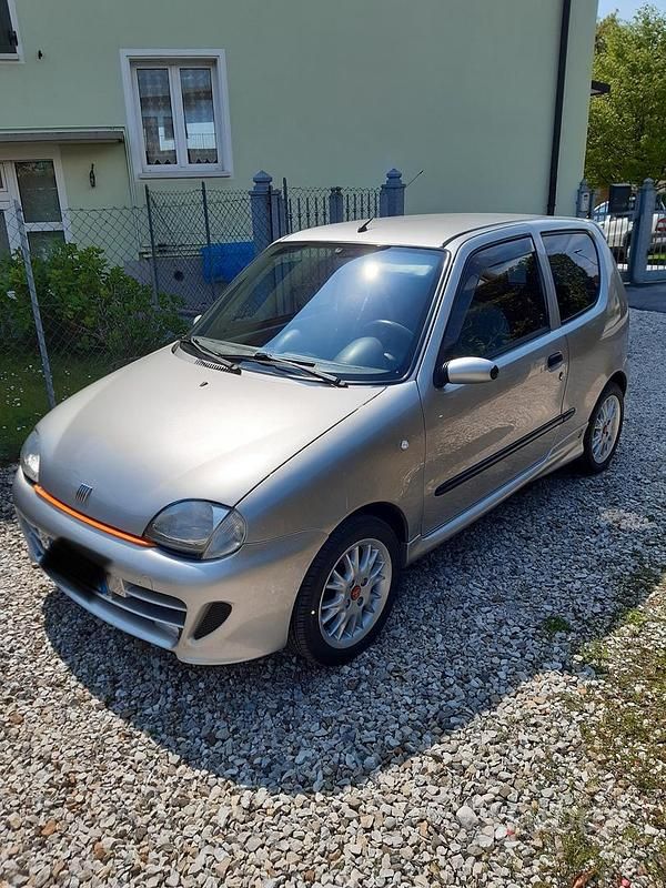 Grigio Usata 2000 Fiat Seicento Abarth Due volumi | 5000 € (Molto cara) - Immagine 1/4