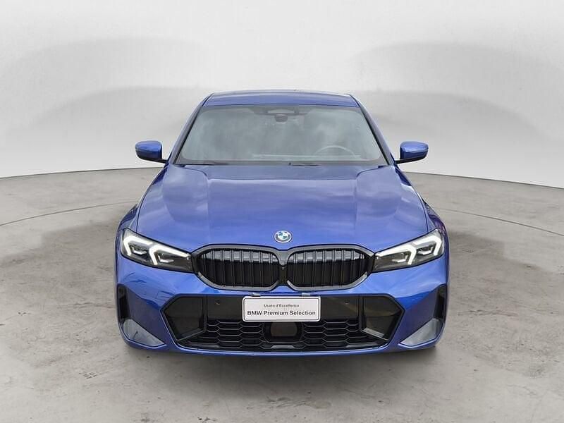 Begagnad BMW 320 M Sport 190 HK (139 kW) 2025 Blå Halvkombi