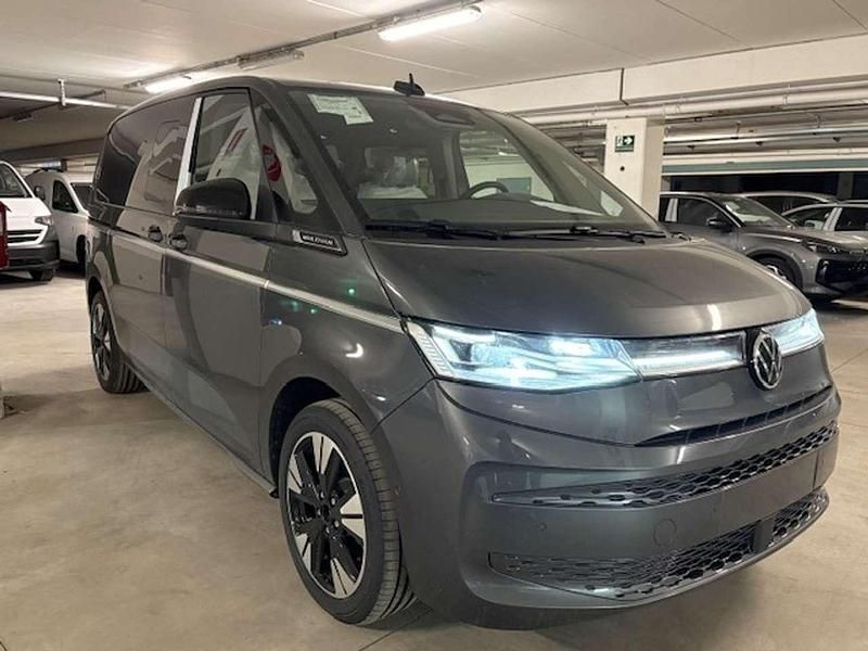 Nuova VW Multivan Style 150 CV (110 kW) 2026 Grigio indio metallizzato Furgone