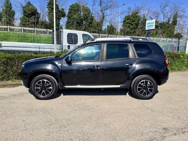 Usata Dacia Duster Ambiance 110 CV (80 kW) 2017 Grigio SUV