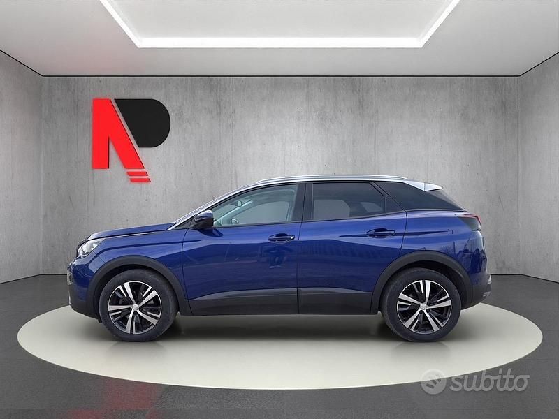 Usata Peugeot 3008 Allure 130 CV (95 kW) 2019 Blu SUV