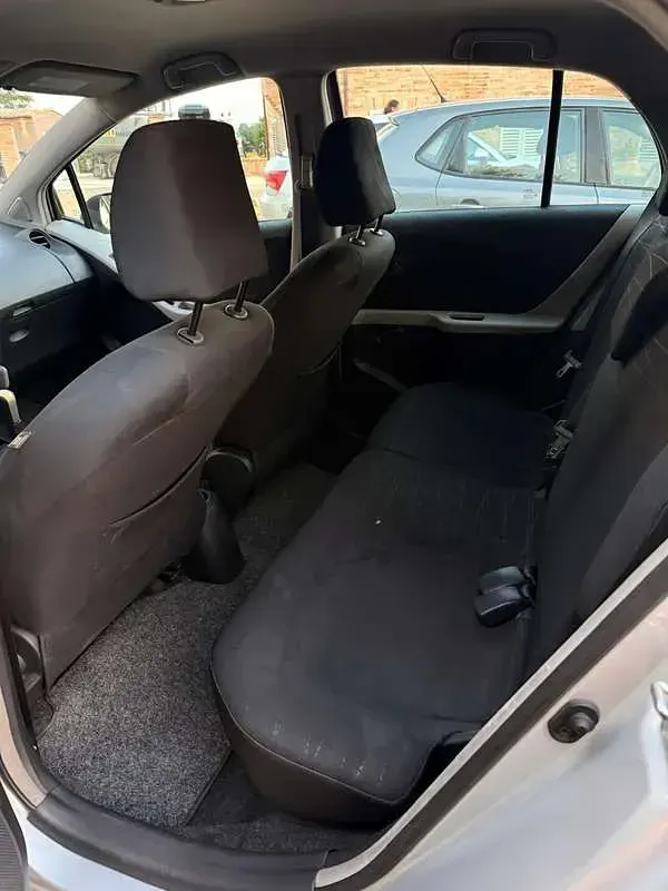 Usata Toyota Yaris Sol 87 CV (63 kW) 2007 Utilitaria
