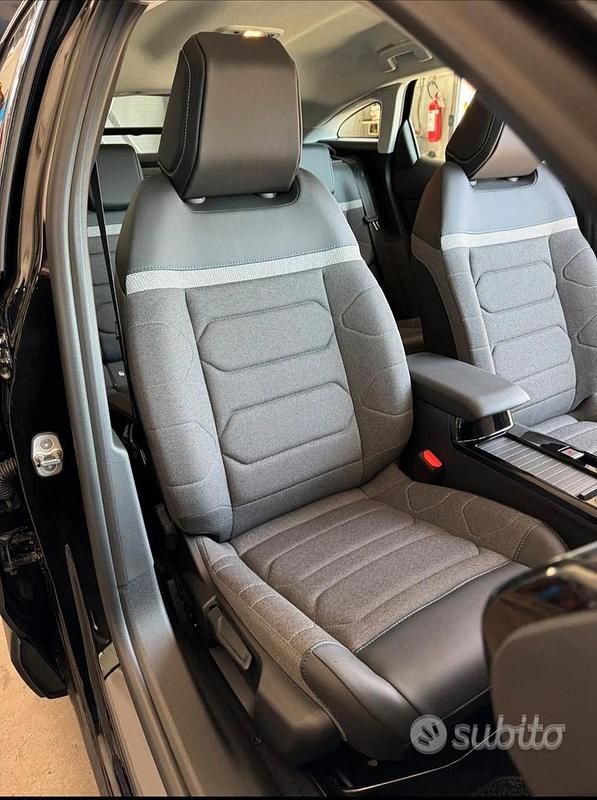 Begagnad Citroën C4 131 HK (96 kW) 2024 Grå SUV