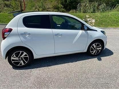 Usata Peugeot 108 Allure 72 CV (52 kW) 2021 Bianco Utilitaria