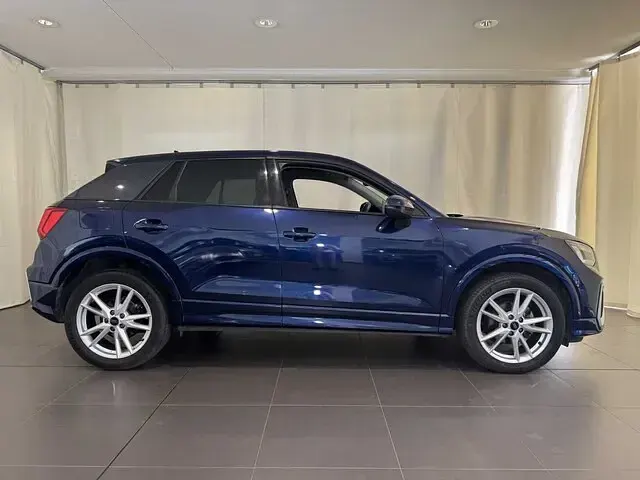 Usata Audi Q2 S-Line 150 CV (110 kW) 2025 Blu/azzurro SUV