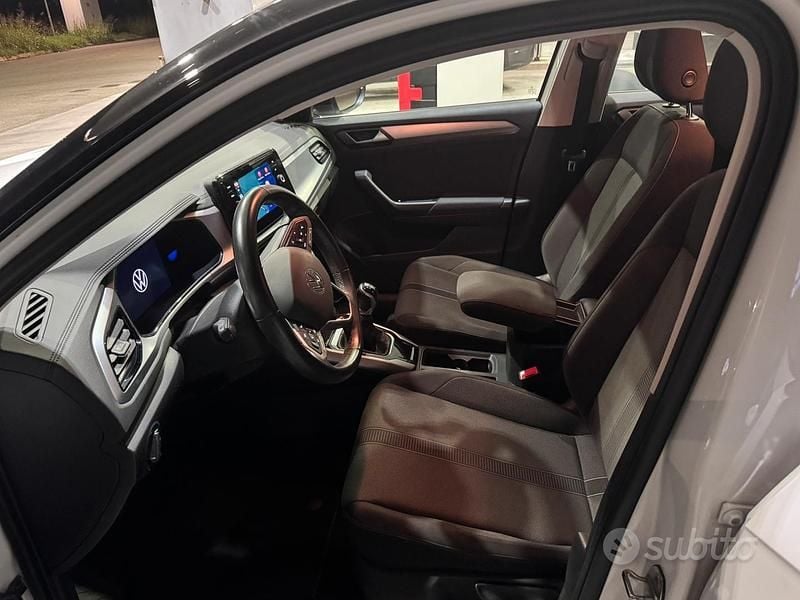 Usata VW T-Roc Life 116 CV (85 kW) 2022 Bianco SUV