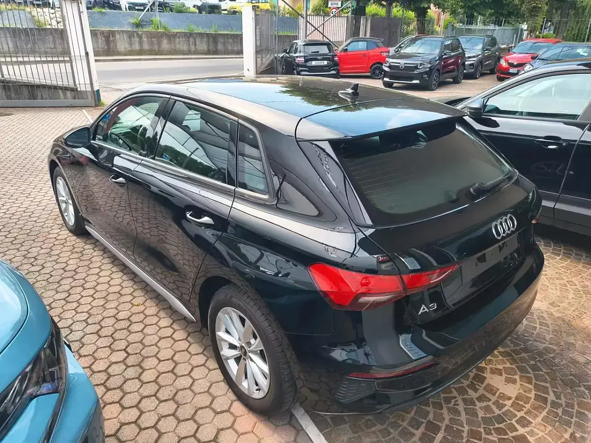 Usata Audi A3 149 CV (109 kW) 2023 Nero Berlina