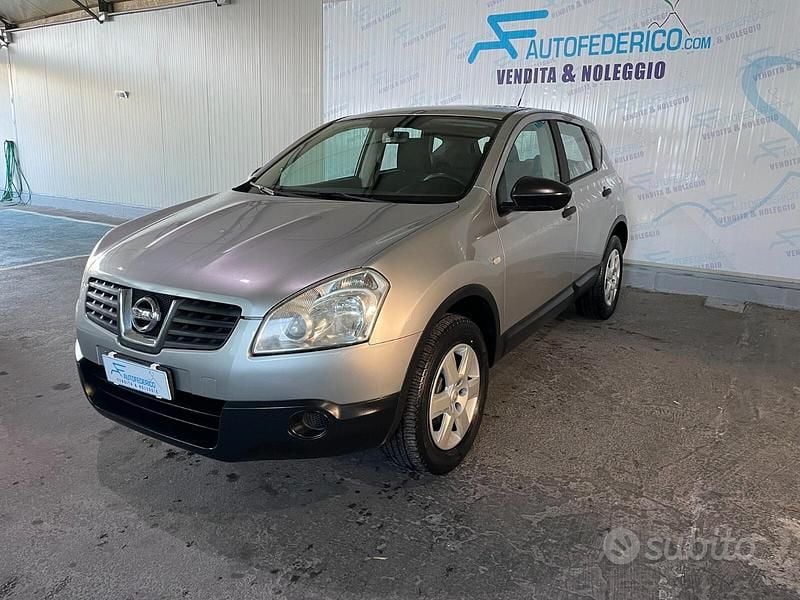 Grigio Usata 2009 Nissan Qashqai Acenta SUV | 4990 € (Buon prezzo) - Immagine 1/4