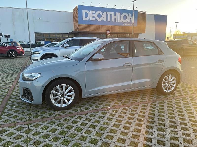 Usata Audi A1 Sportback 110 CV (80 kW) 2022 Grigio Utilitaria