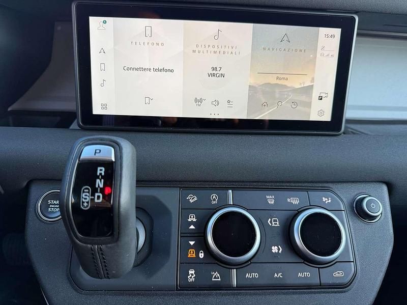 Usata Land Rover Defender SE 249 CV (183 kW) 2023 Bianco SUV