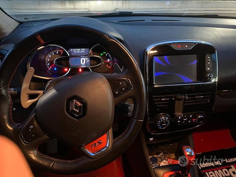 Käytetty Renault Clio IV R.S. 200 HP (147 kW) 2013 Valkoinen Sedan