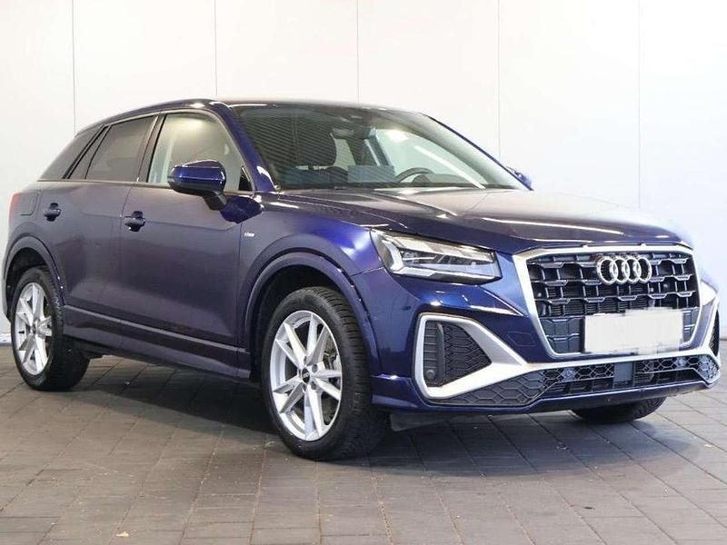Usata Audi Q2 Ambiente 150 CV (110 kW) 2024 Blu/azzurro SUV