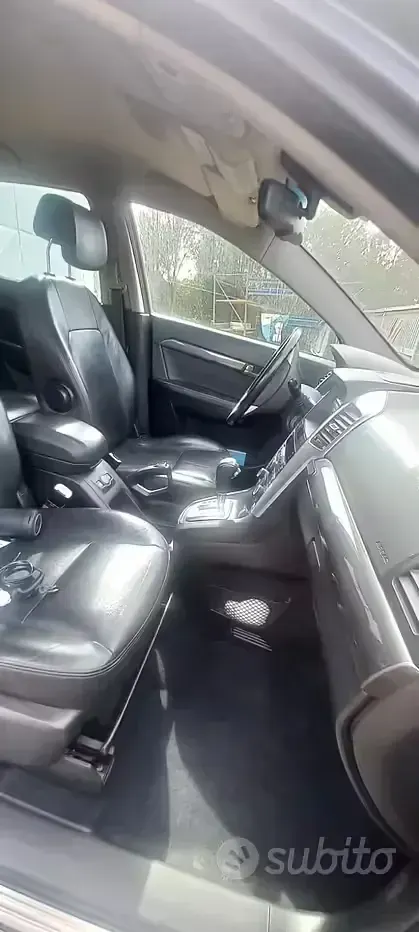 Usata Chevrolet Captiva 150 CV (110 kW) 2009 Blu SUV