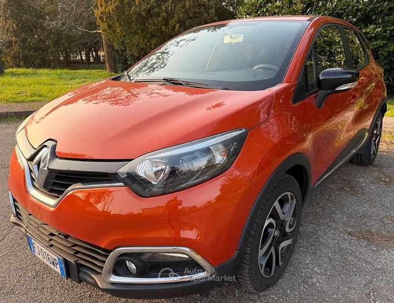 Usata Renault Captur Intens 90 CV (66 kW) 2017 Arancione SUV