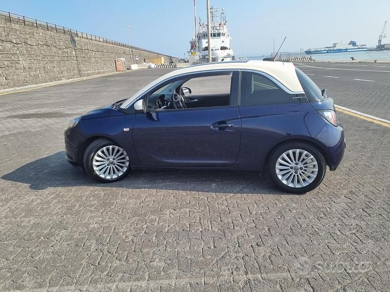 Usata Opel Adam 70 CV (51 kW) 2017 Blu Utilitaria