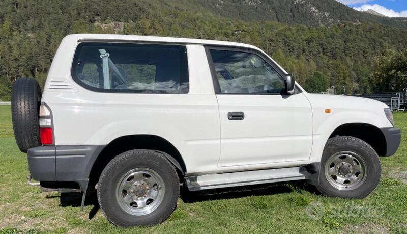 Usato 1998 Toyota Land Cruiser 3.0 Diesel 125 CV (12.000 €)