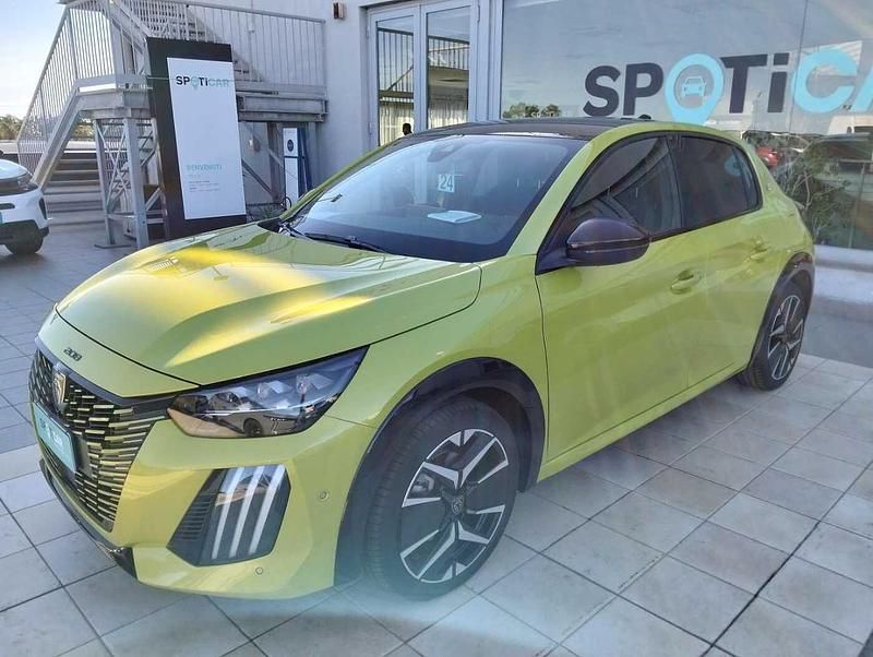 Nuova Peugeot e-208 GT 61 kW (84 CV) 2025 Giallo Utilitaria